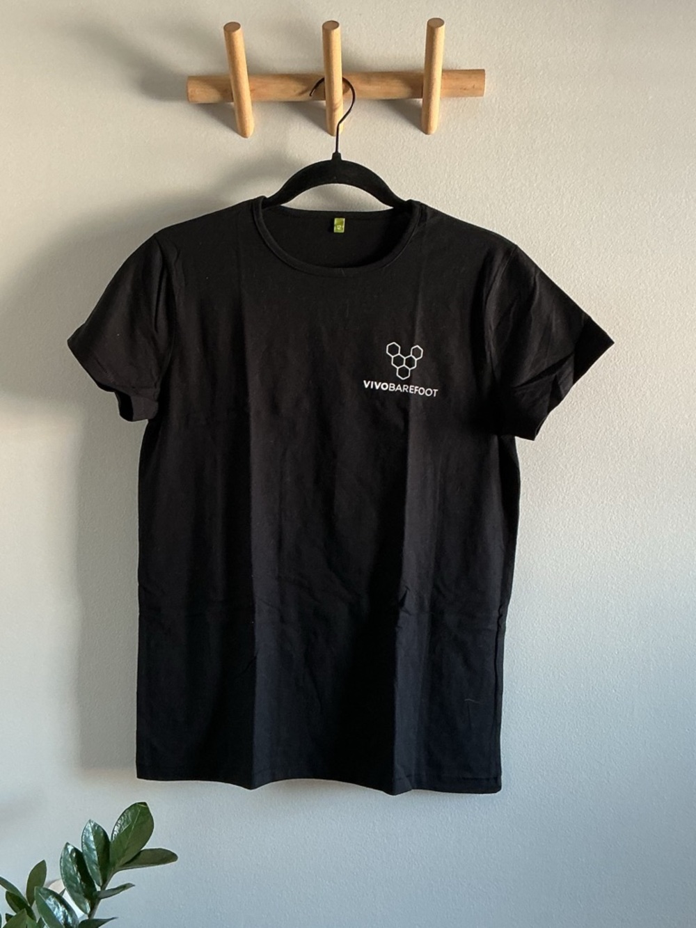 Vivo barefoot Black Tee with White Logo - Short Sleeve Crew